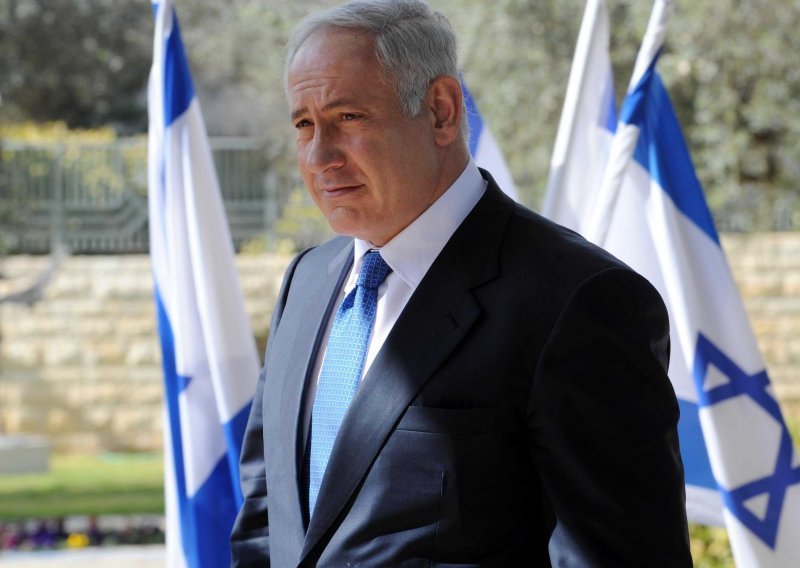 Netanyahu predstavlja vladu u Knessetu