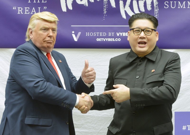 Povijesni susret: Još nedavno Trump Kimu prijetio vatrom i bijesom, a Kim ga nazivao 'poremećenim senilnim Amerikancem'