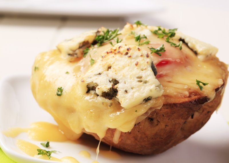 Ako niste, morate probati krumpir punjen omletom