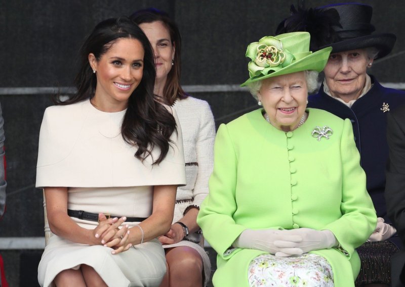 Je li ovo još jedan dokaz da kraljica više voli Meghan Markle nego Kate Middleton?