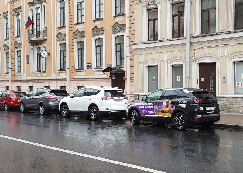 [VIDEO] Tportalov novinar tvrdi: Ruski vozači nestrpljivi su i loši domaćini