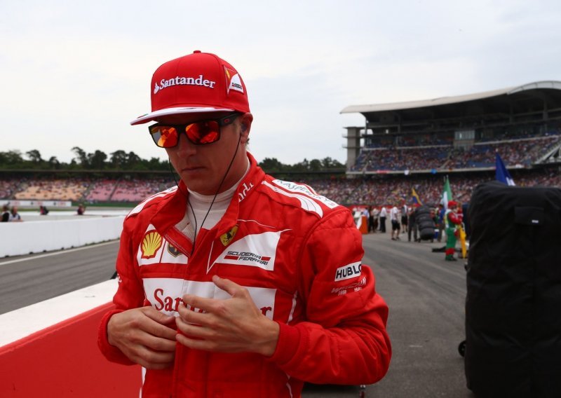 Kimi hladno spustio svoj Ferrari na zemlju!