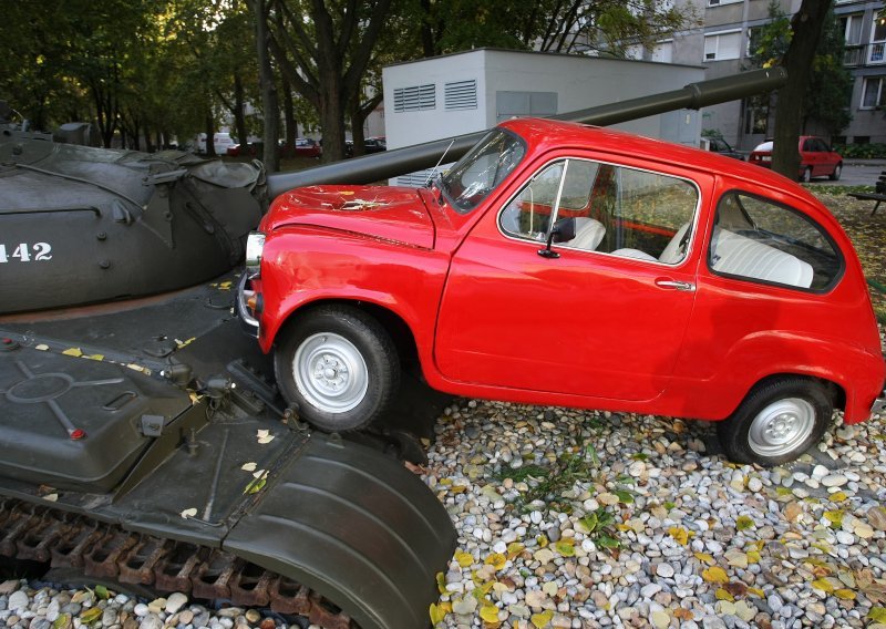 Prije 27 godina crveni fićo postao je simbol građanskog otpora agresiji na Hrvatsku