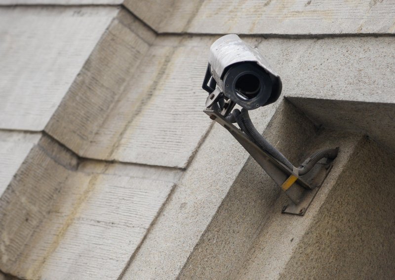 Policija u Trogiru i Solinu postavlja više od 30 novih nadzornih kamera, evo na kojim lokacijama će vas snimati