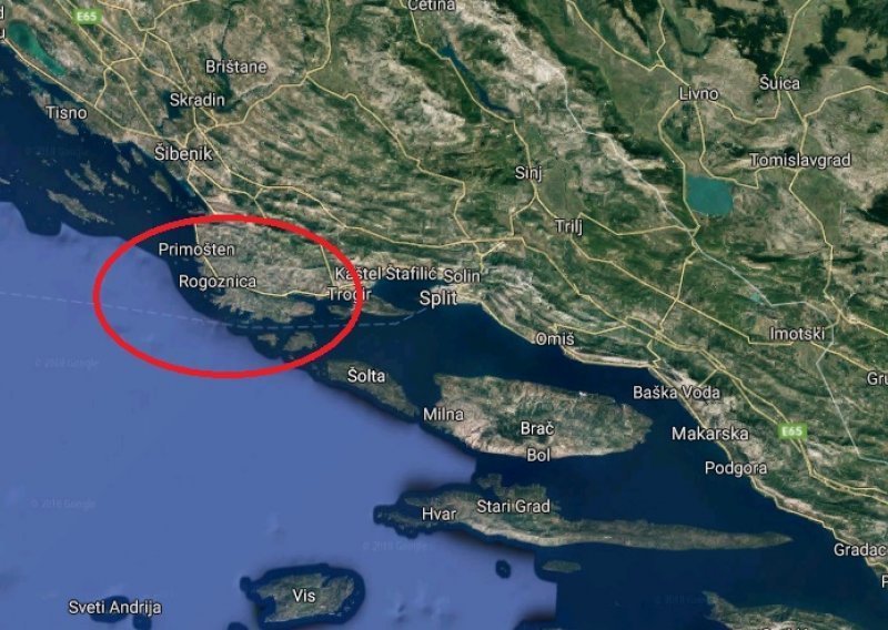 Iza ponoći umjeren potres zadrmao dio srednje Dalmacije