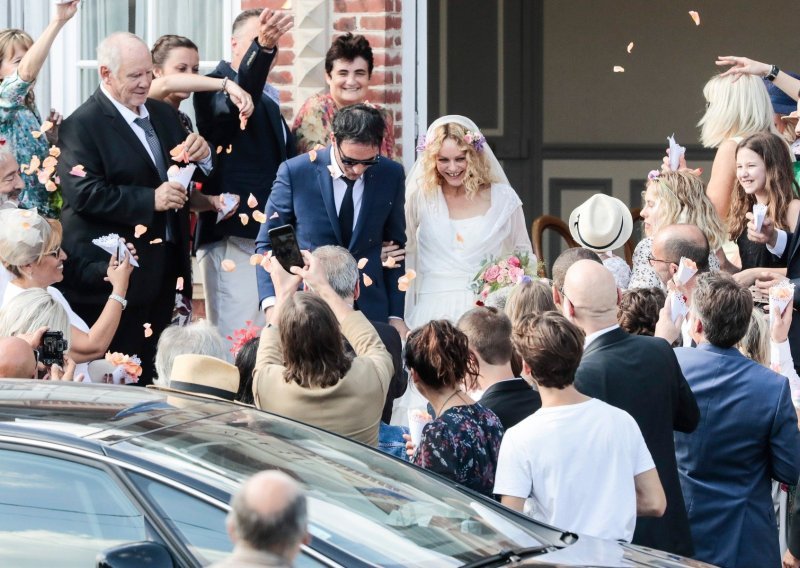 Bivša ljubav Johnnyja Deppa: Vjenčanje na intimnoj svečanosti
