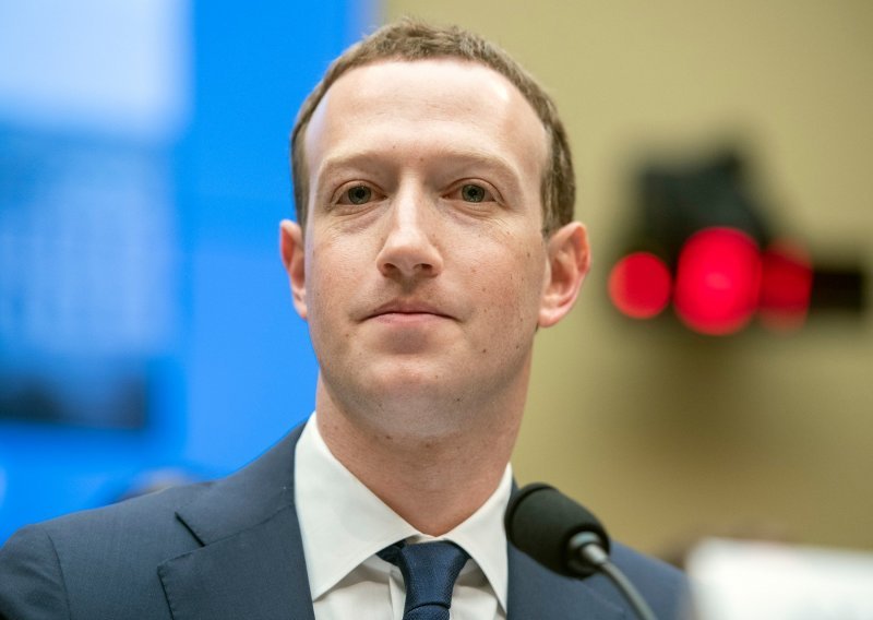 Zuckerberg u središtu polemike o nijekanju holokausta