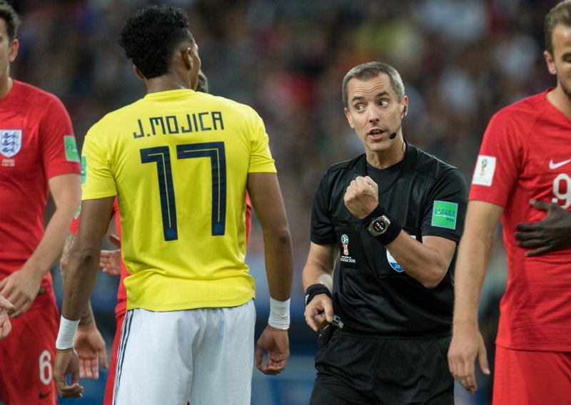 Kolumbijski igrači pokušali sabotažu protiv Engleza; pogledajte prljavi trik koji sudac nije primijetio