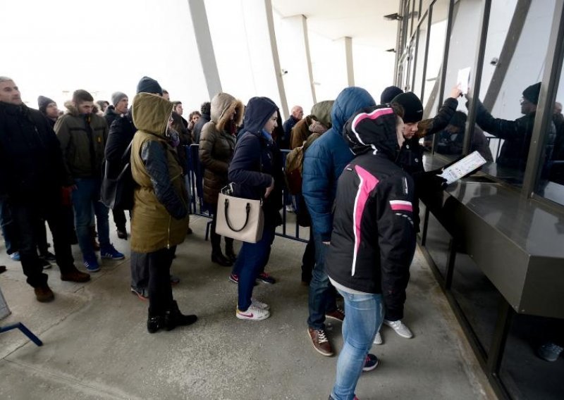 Nemaju srama; prodaju besplatne ulaznice za spektakl u Areni!