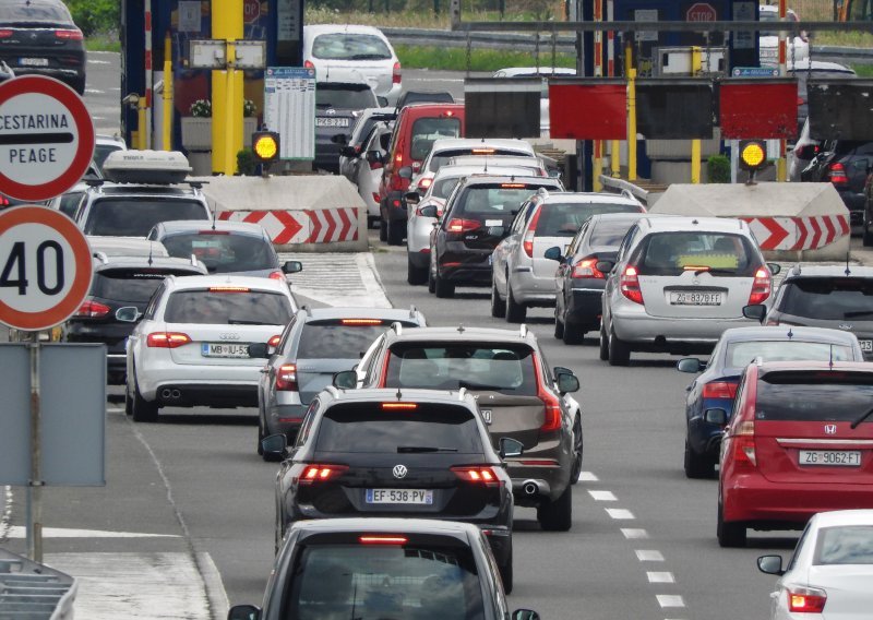 Udarni vikend: Pogledajte gdje vas na putu danas očekuju kolone