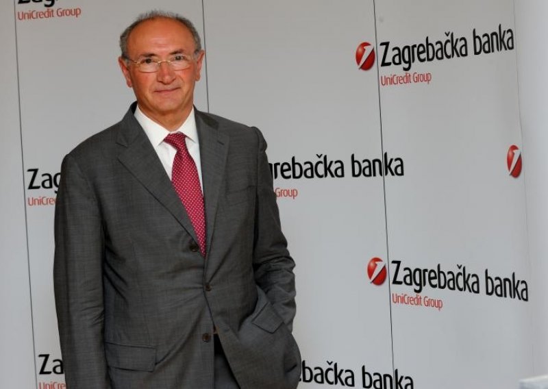 Federico Ghizzoni odstupa s čela UniCredita