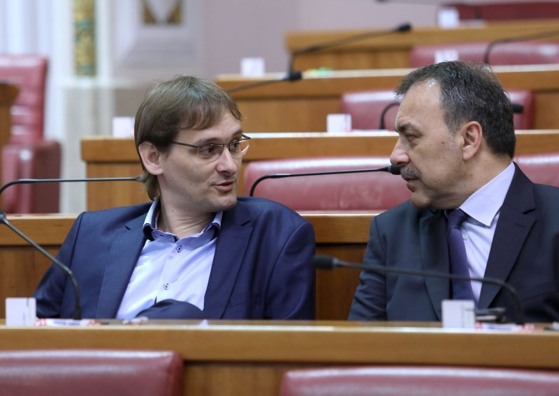 Vučetić izbačen iz saborskog kluba Mosta