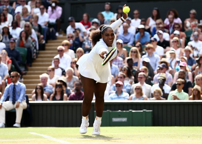 Serena Williams nastavlja marširati u Wimbledonu: Smiješi se nova titula!