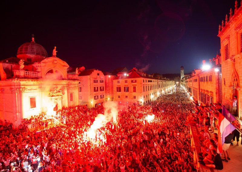 Koktel emocija u navijačkom ludilu diljem Hrvatske