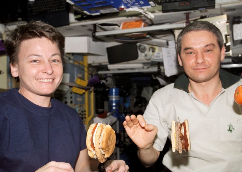 NASA traži pomoć: Imate li ideju kako riješiti astronaute smeća?