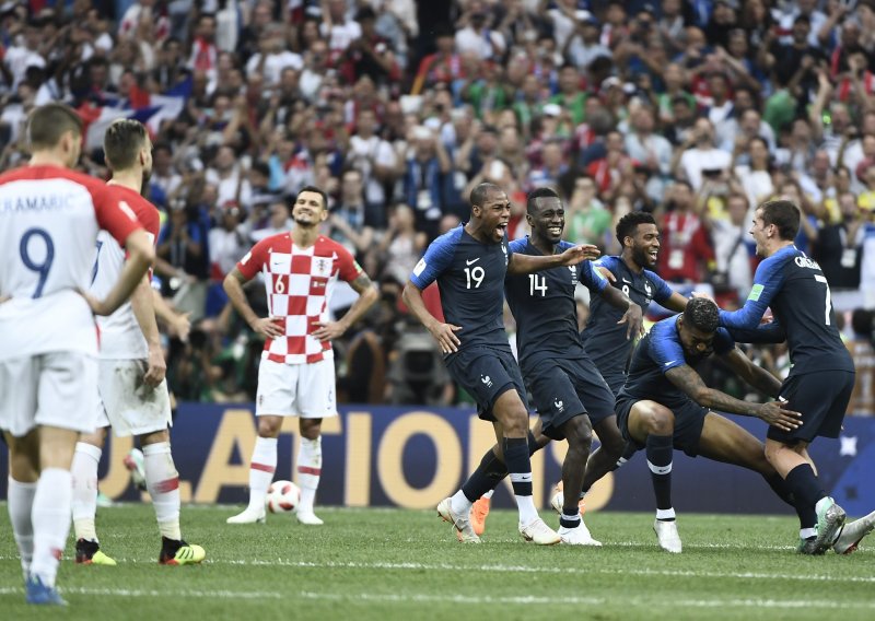 Francuzi u ludom finalu postali svjetski prvaci, Hrvatska s herojskim srebrom odlazi iz Rusije!