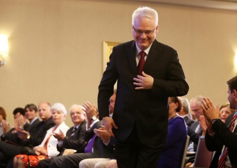 Josipović predsjednik, Kregar potpredsjednik nove stranke