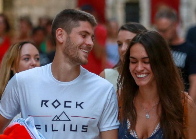 Svoju ljubav više ne kriju: Andrej Kramarić s djevojkom uživa u Dubrovniku