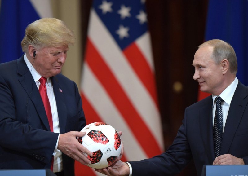 Kraj jedne ere: Trump izašao iz nuklearnog sporazuma s Rusijom