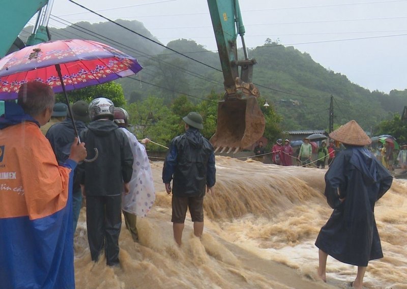 Više od 50 tisuća ljudi mora napustiti svoje domove uslijed pucanja brane u Mjanmaru