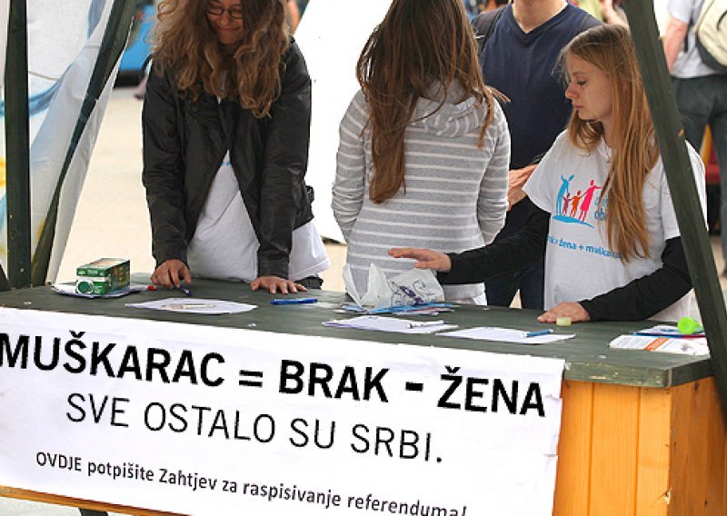 Brak je zajednica u kojoj ni muž ni žena nisu Srbi