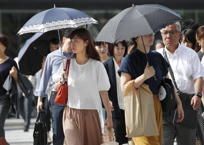 U Japanu izmjerena najviša temperatura ikad! Pogledajte kako se Zemlja Izlazećeg Sunca nosi s paklenim vrućinama