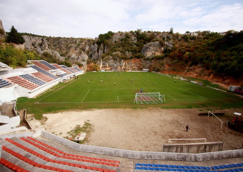Imotski stadion među najčudnijima na svijetu