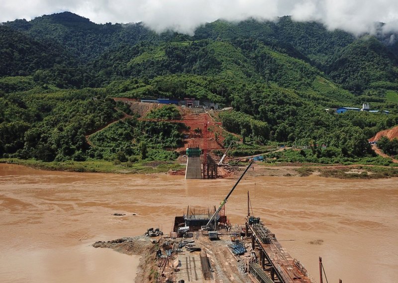 Stotine nestalih u urušavanju brane u Laosu, u tijeku je spasilačka drama