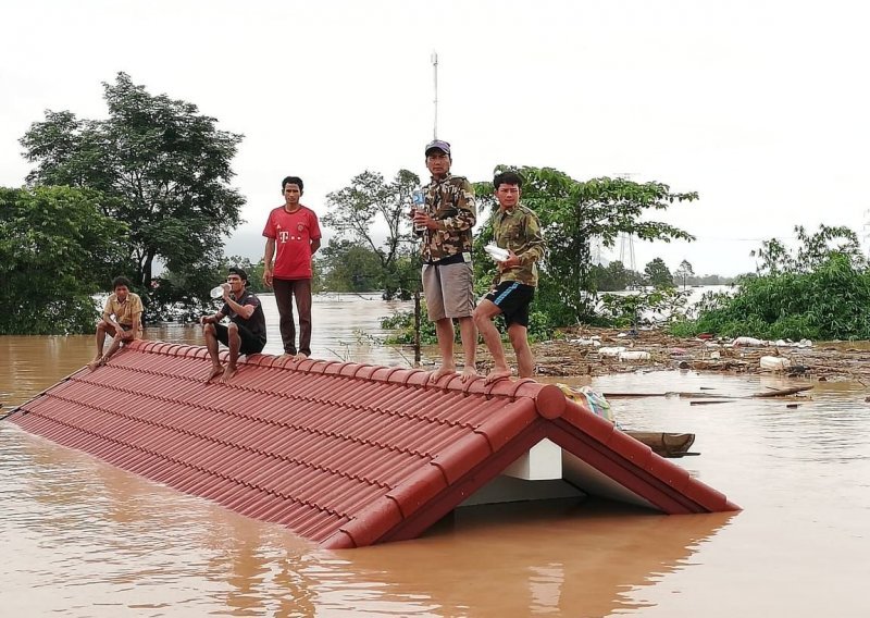 Najmanje 19 mrtvih u pucanju brane u Laosu