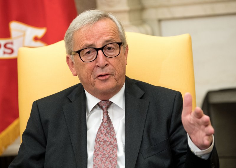 Juncker: Države koje su se povukle iz Globalnog kompatka o migracijama nisu ga ni pročitale