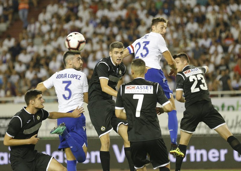 Slavija mora pasti; Hajduk je favorit iako mu brani tek treći golman, a nema ni kapetana...