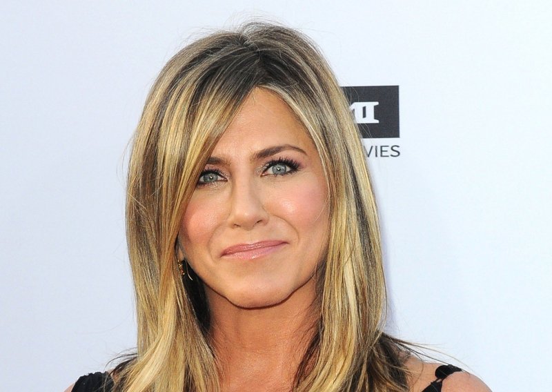 Jennifer Aniston progovorila o najbolnijoj ženskoj temi: 'Nitko ne zna što se događa iza zatvorenih vrata'