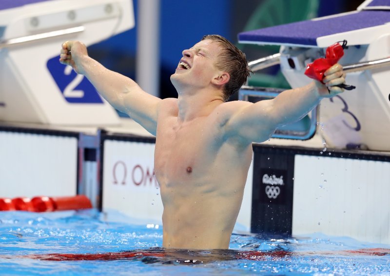 Drugog dana plivačkog EP-a dva svjetska rekorda; mladi Bruno Blašković u finalu na 100 metara