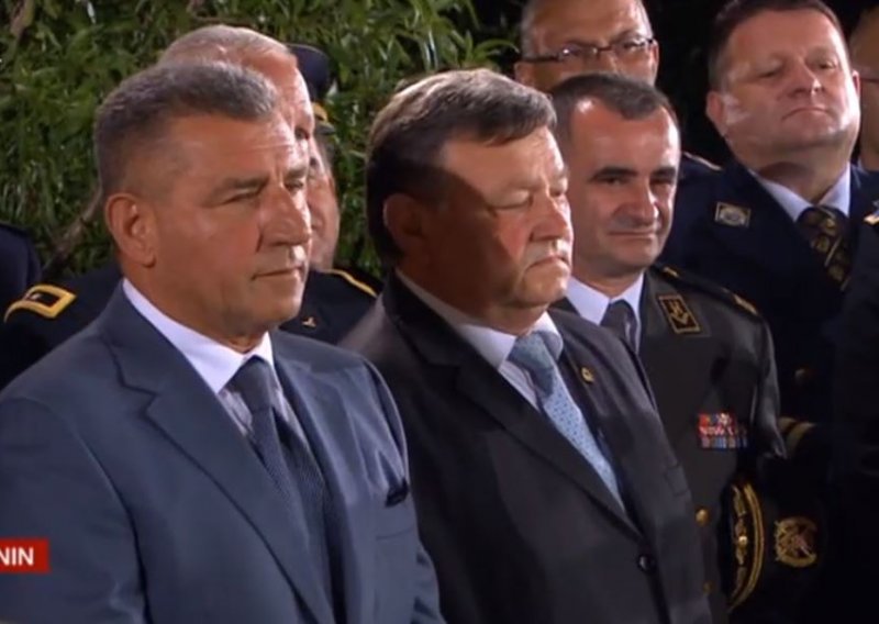 Gotovina i Markač stižu na završnu vojnu vježbu kod Slunja