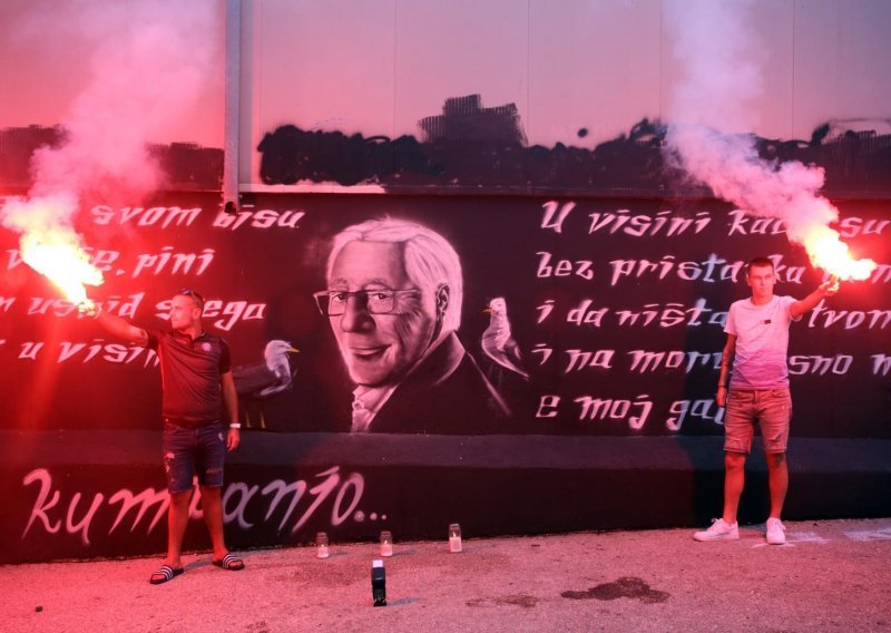 U Trogiru napravljen veliki mural u čast Olivera Dragojevića