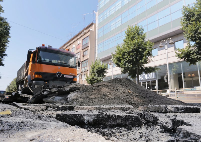 Novi radovi u Zagrebu: Zatvara se jedan trak Palmotićeve ulice u centru grada