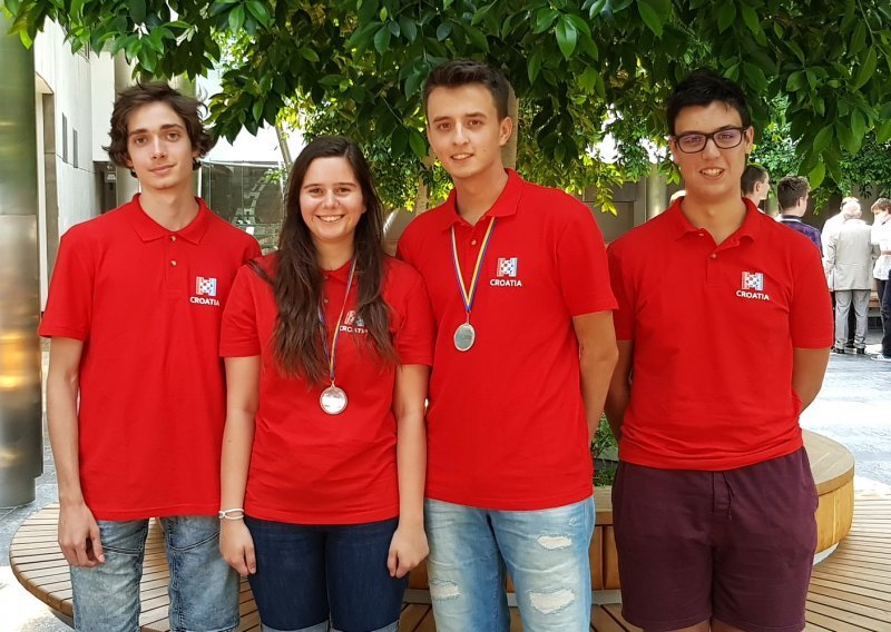 Mladi hrvatski informatičari osvojili srebrnu i bronačnu medalju na olimpijadi u Varšavi