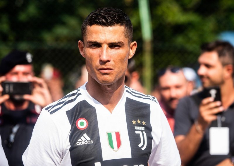 Procurila Ronaldova inicijacija u Juventusu; evo kako to zvuči kad Portugalac zapjeva...