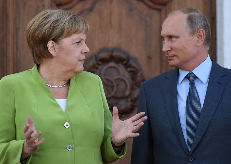 Susreli se Merkel i Putin, evo o čemu su razgovarali