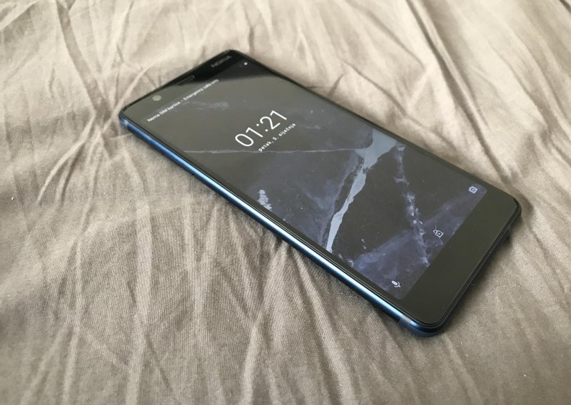 Isprobali smo poboljšanu i nadograđenu Nokiju 5.1 - prvi adut je ekran