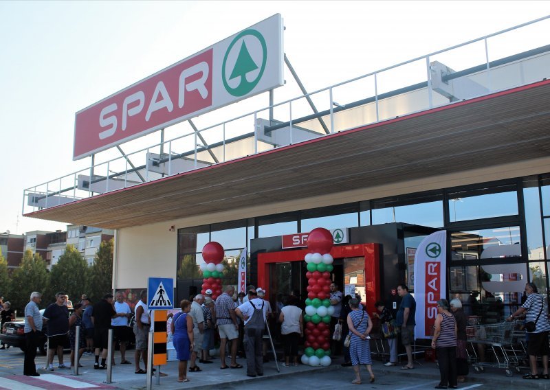 Pogledajte u što je Spar u Karlovcu i Velikoj Gorici uložio 33,5 milijuna kuna