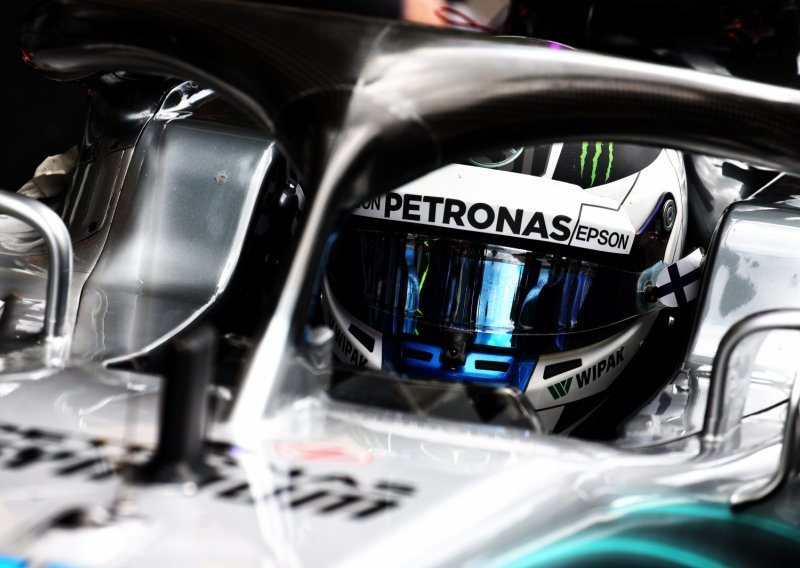 Bottasu 'pole position' u Sočiju, iza njega Hamilton i Vettel