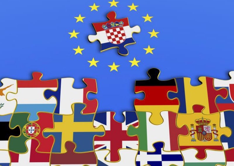 Van Rompuy, Barroso congratulate Croatia on EU entry referendum