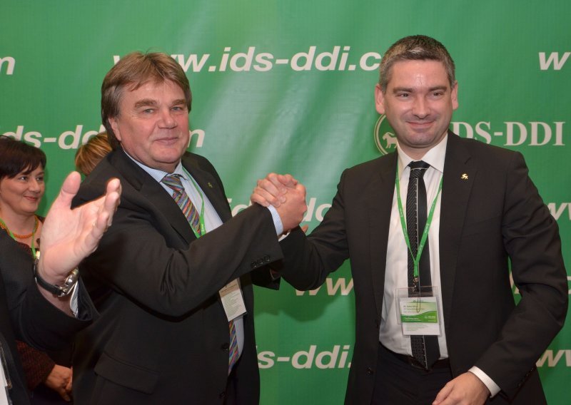 IDS - uspješna regionalna stranka ili 'istarski HDZ' sklon mutnim poslovima