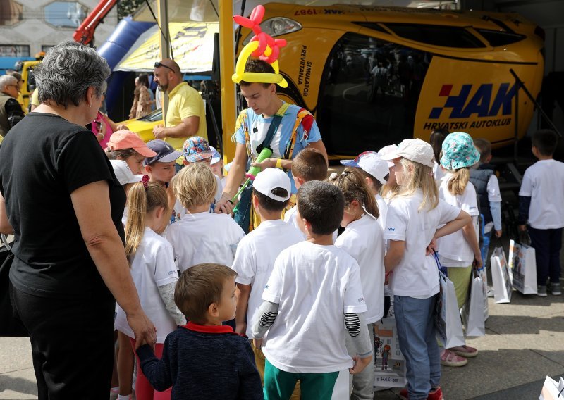 HAK izdao upozorenje vozačima i jedno važno pravilo za roditelje