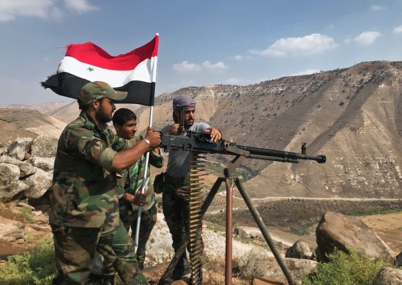 IS potisnuo Sirijske demokratske snage iz uporišta na istoku zemlje