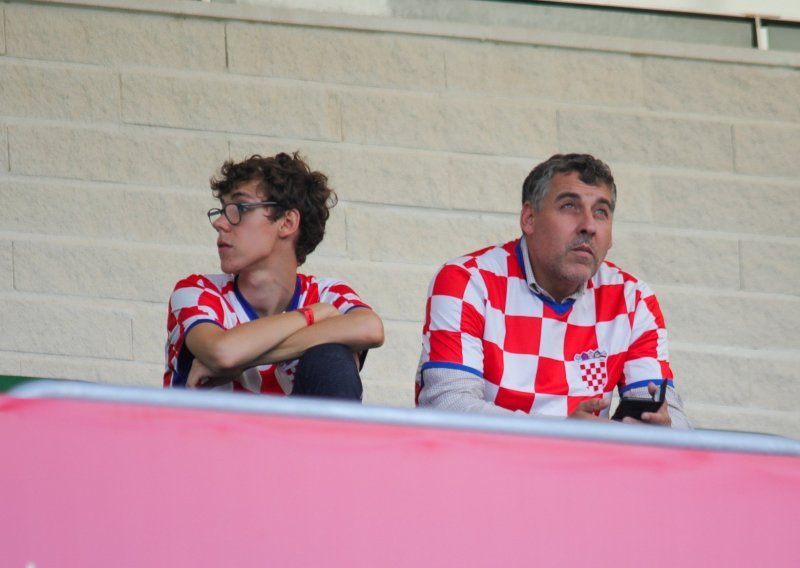 Hrvatski navijači u Elcheu duboko razočarani, ovo su neke njihove reakcije; Španjolci ostali u čudu