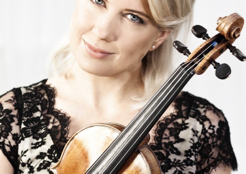 Finski simfonijski orkestar uz solističku pratnju Eline Vahale