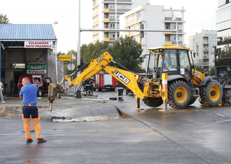 Prometni kaos u zapadnom dijelu Zagreba, izbjegavajte poplavljenu Selsku