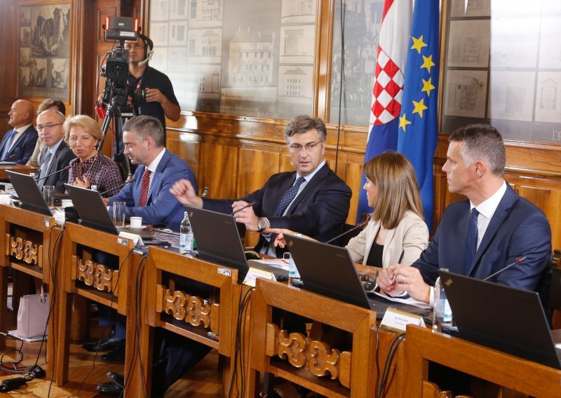 Plenković: Postoje tri scenarija za Uljanik